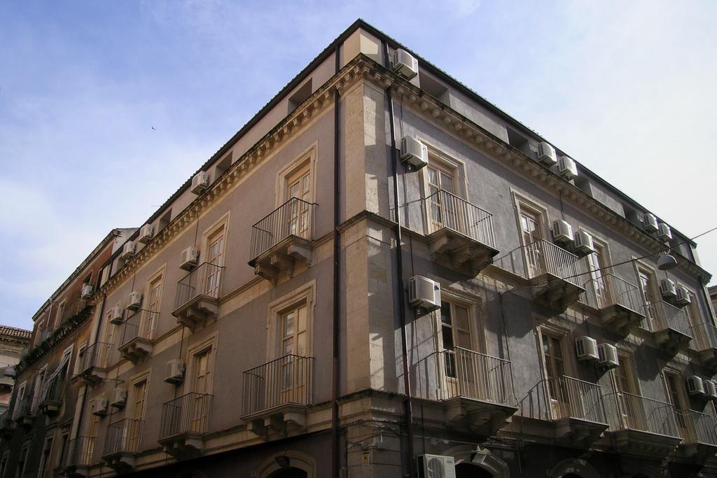 Politi Aparthotel Catane Extérieur photo