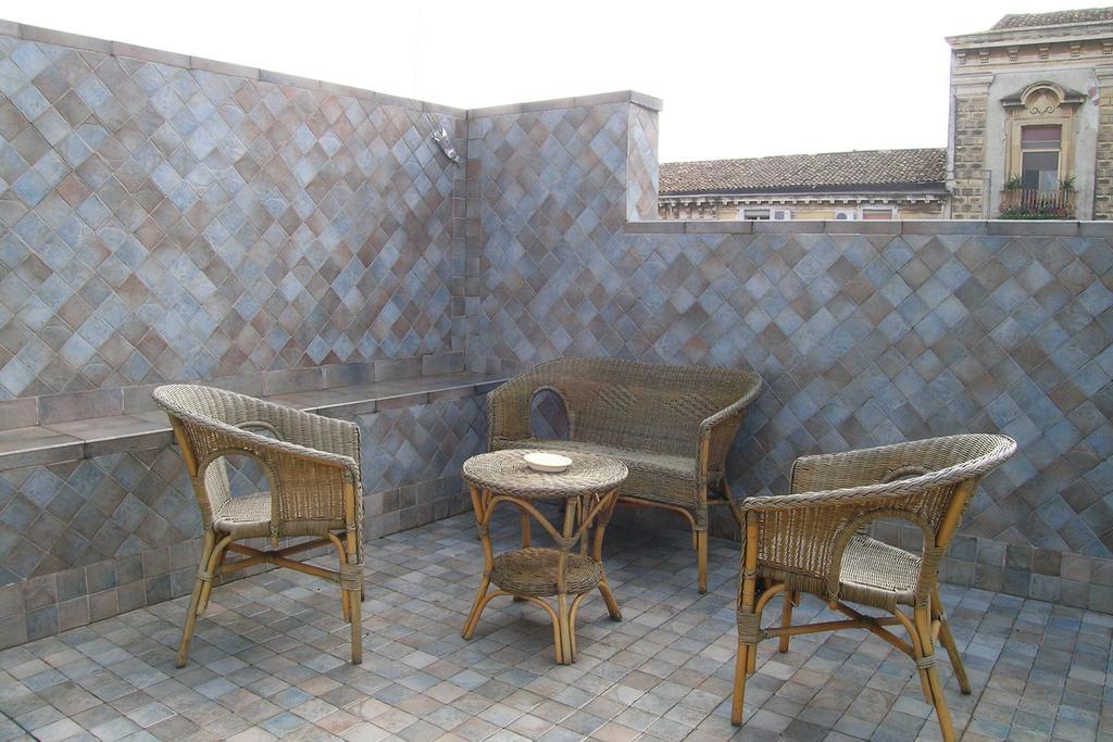 Politi Aparthotel Catane Extérieur photo