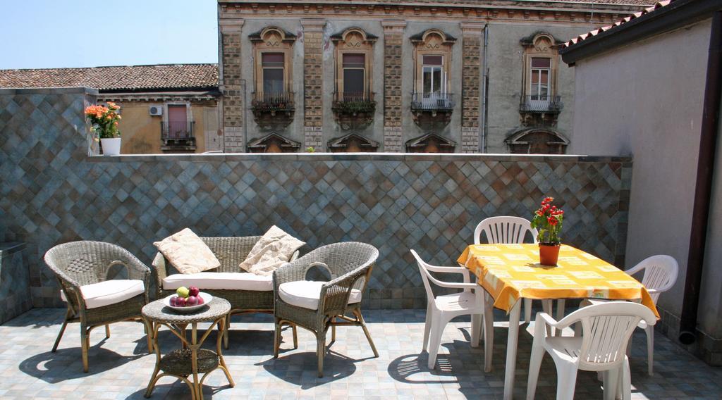 Politi Aparthotel Catane Extérieur photo