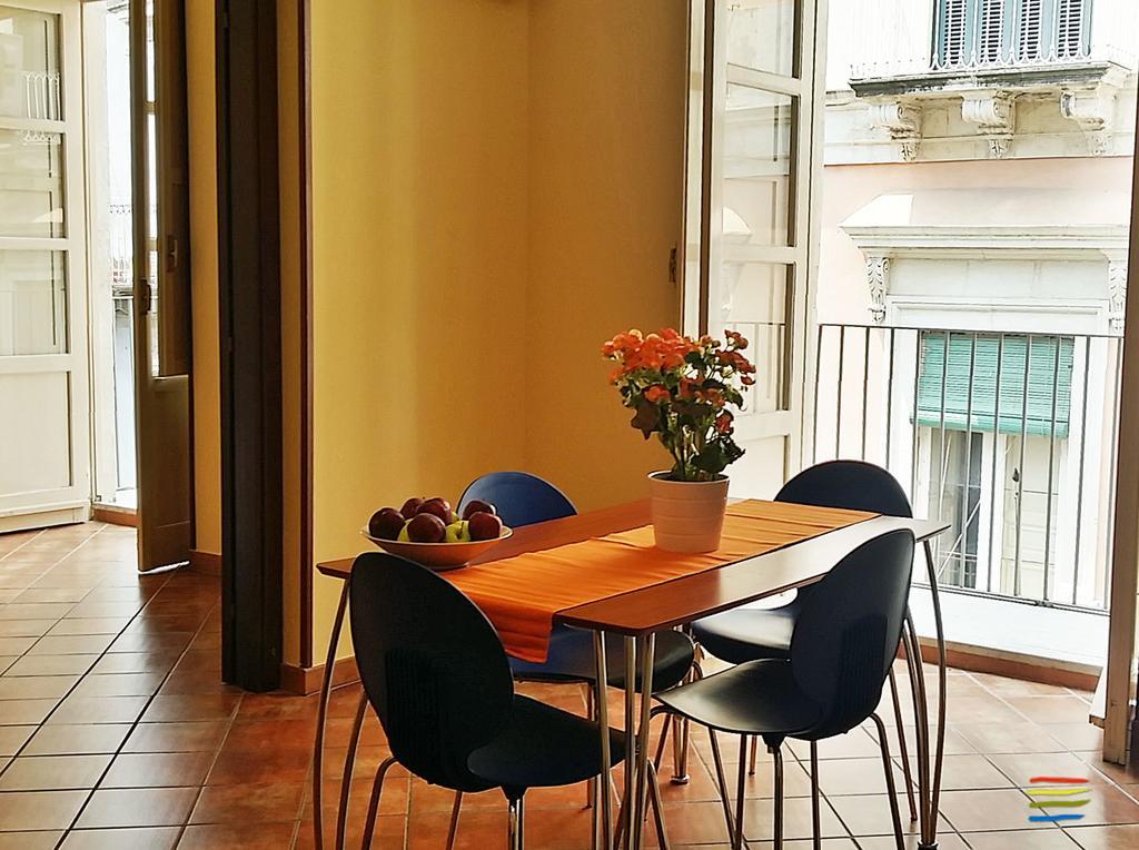 Politi Aparthotel Catane Chambre photo